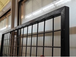 Сітка в рамі 2х1м. проф.15 мм.(чорна) без ніг Сітка в рамі 2х1м. проф.15 мм.(чорна) без ніг